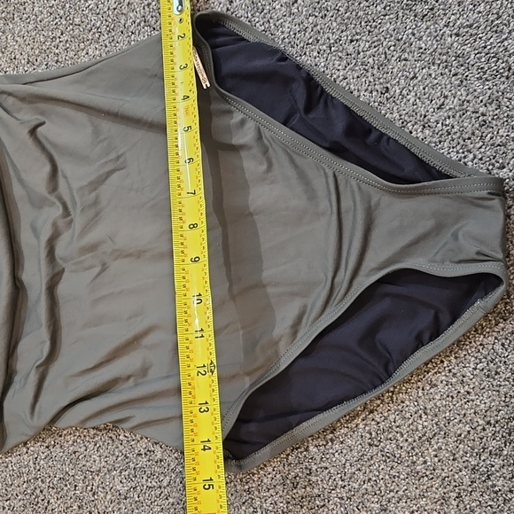 NWOT Michael Kors Guine Off shoulder Ruffle One Piece Swim sz 10 - Picture 4 of 9